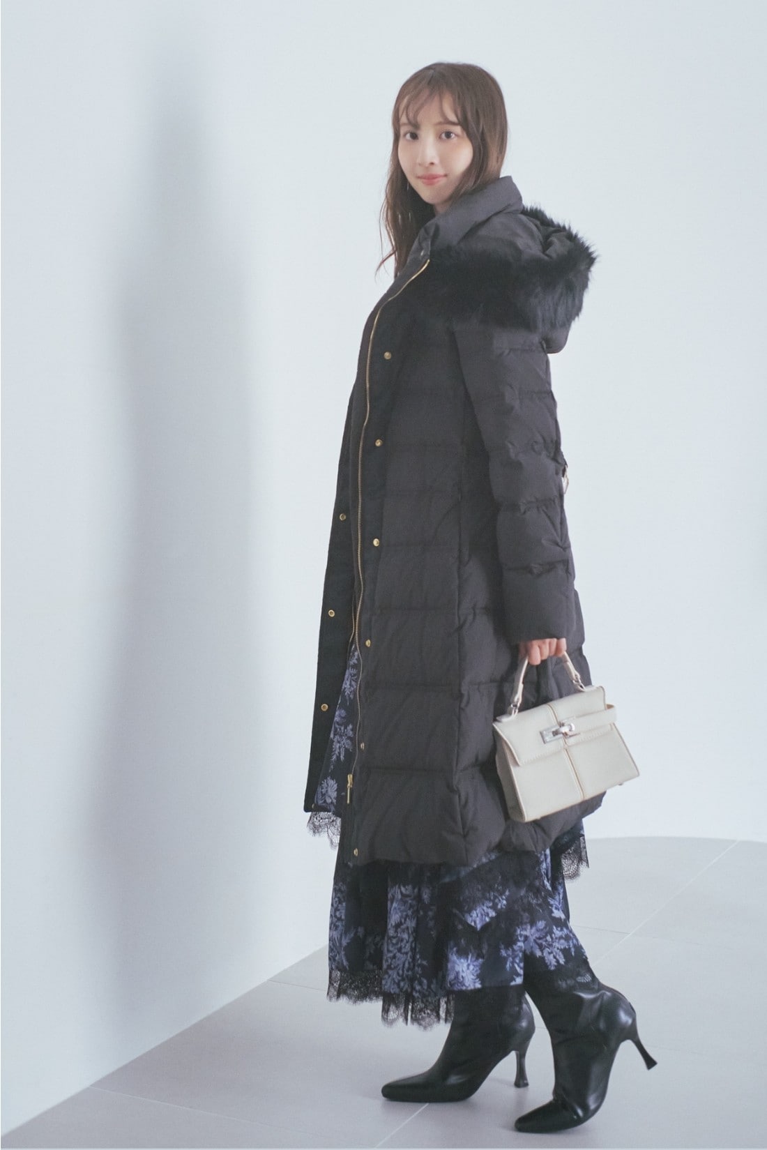 August COLLECTION_style5-4
