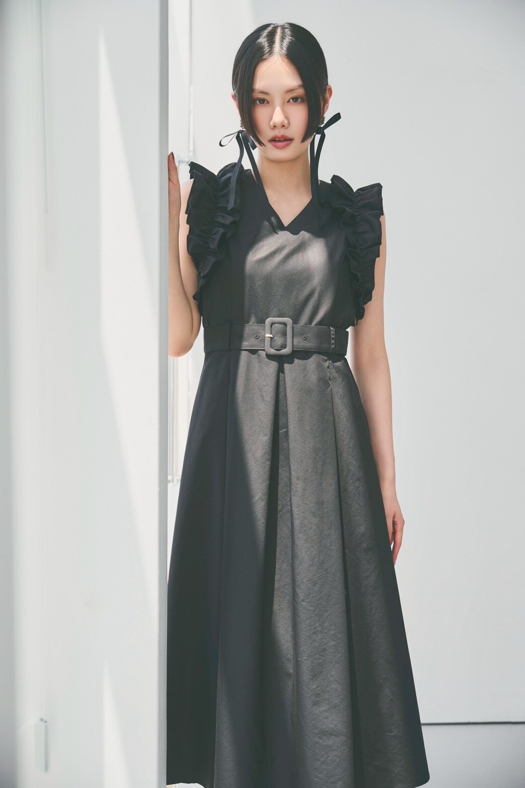 【And Couture】【6/6(FRI)発売】ショルダーフリルベルト付きワンピース