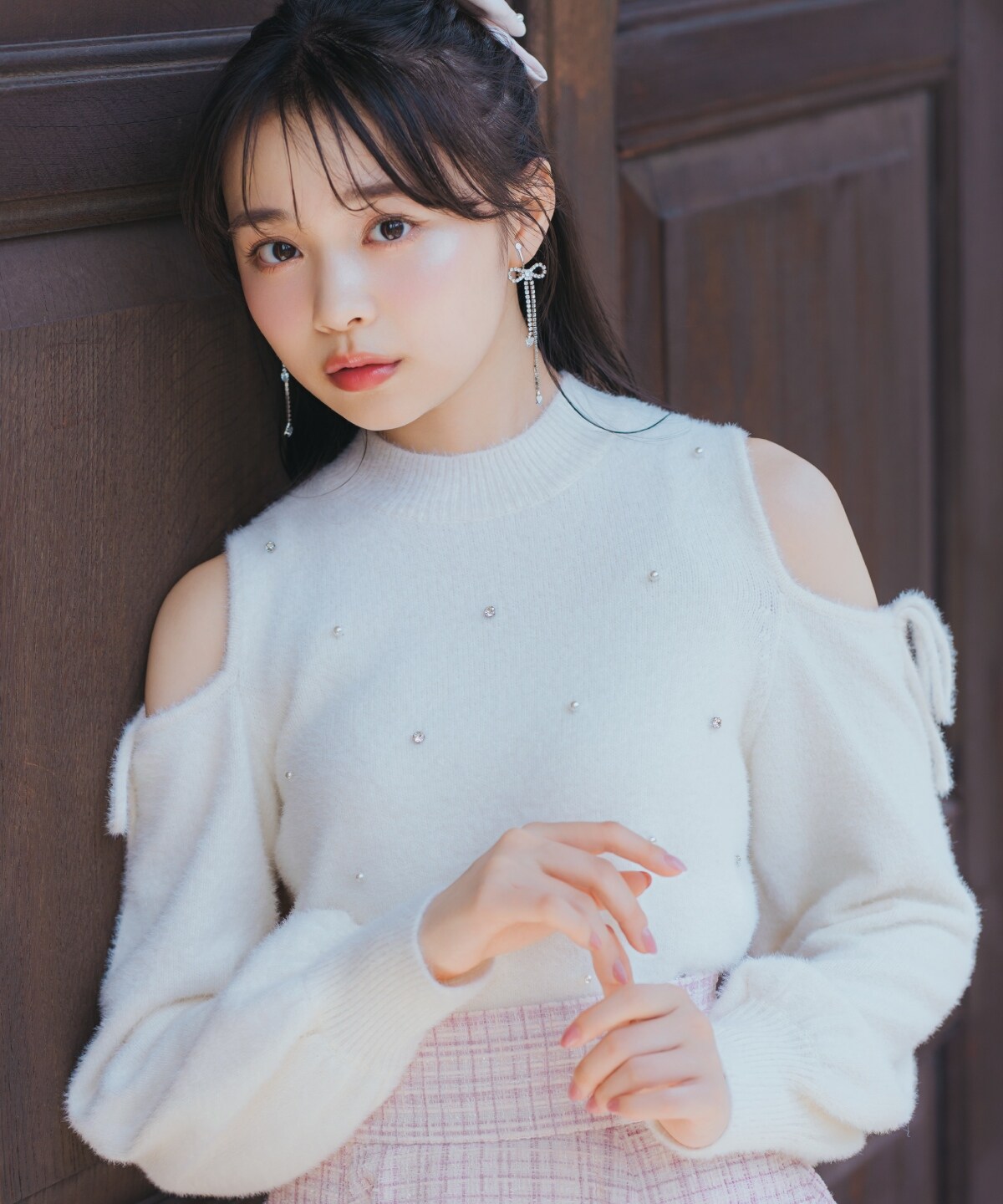 オープンショルダーフェザーニット