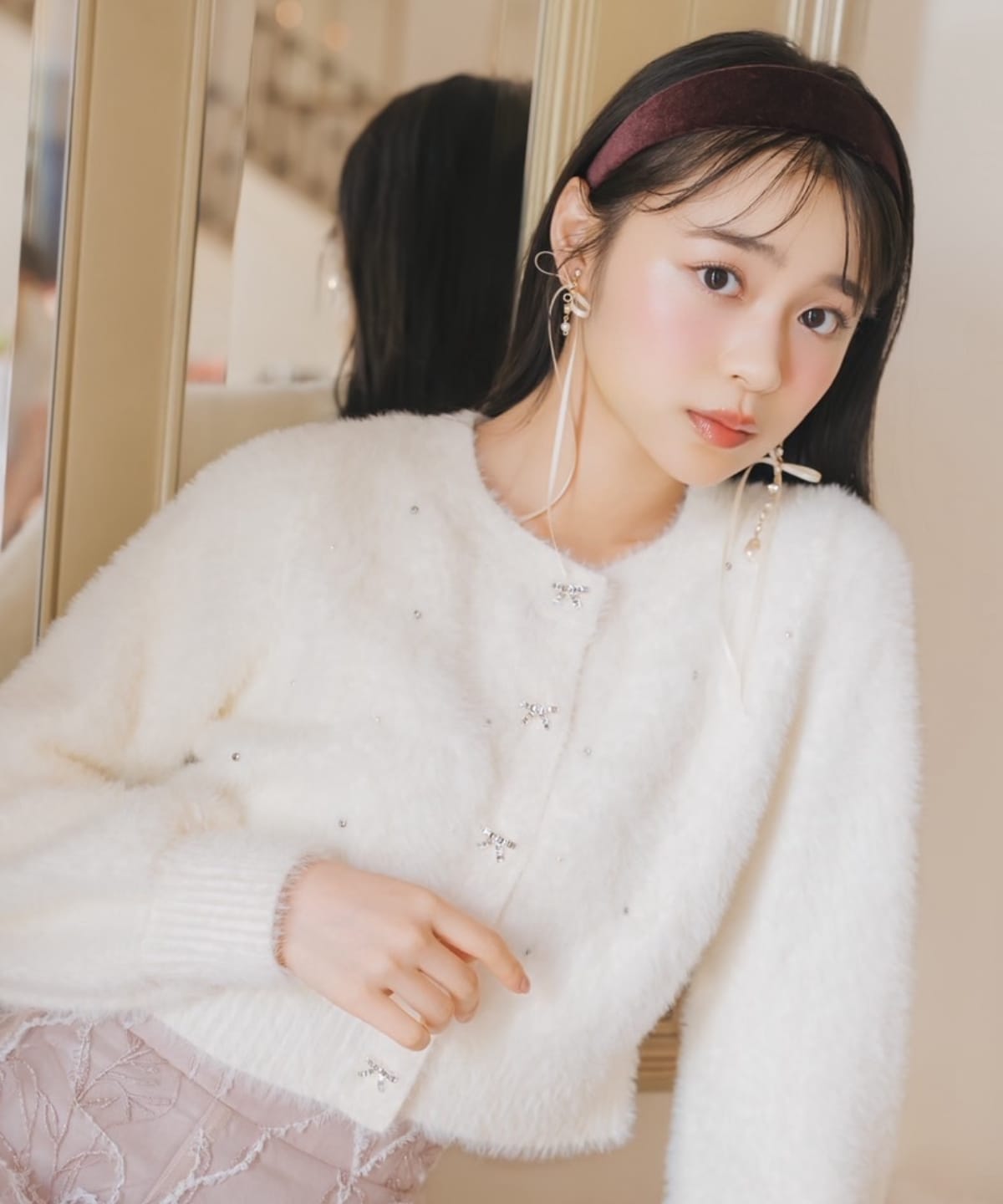 ♡ウィルセレクション♡ スパンコール ビーズ ビジュー カーディガン ホワイト WILLSELECTION（ウィルセレクション）の「ラインストーンビジュー