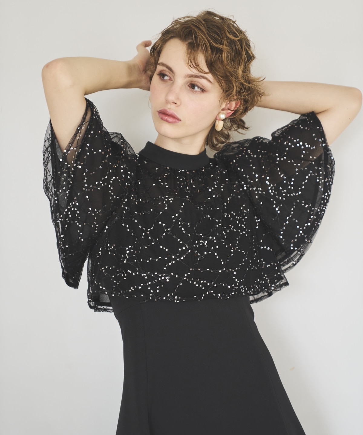 スパンコールチュールレイヤードレス