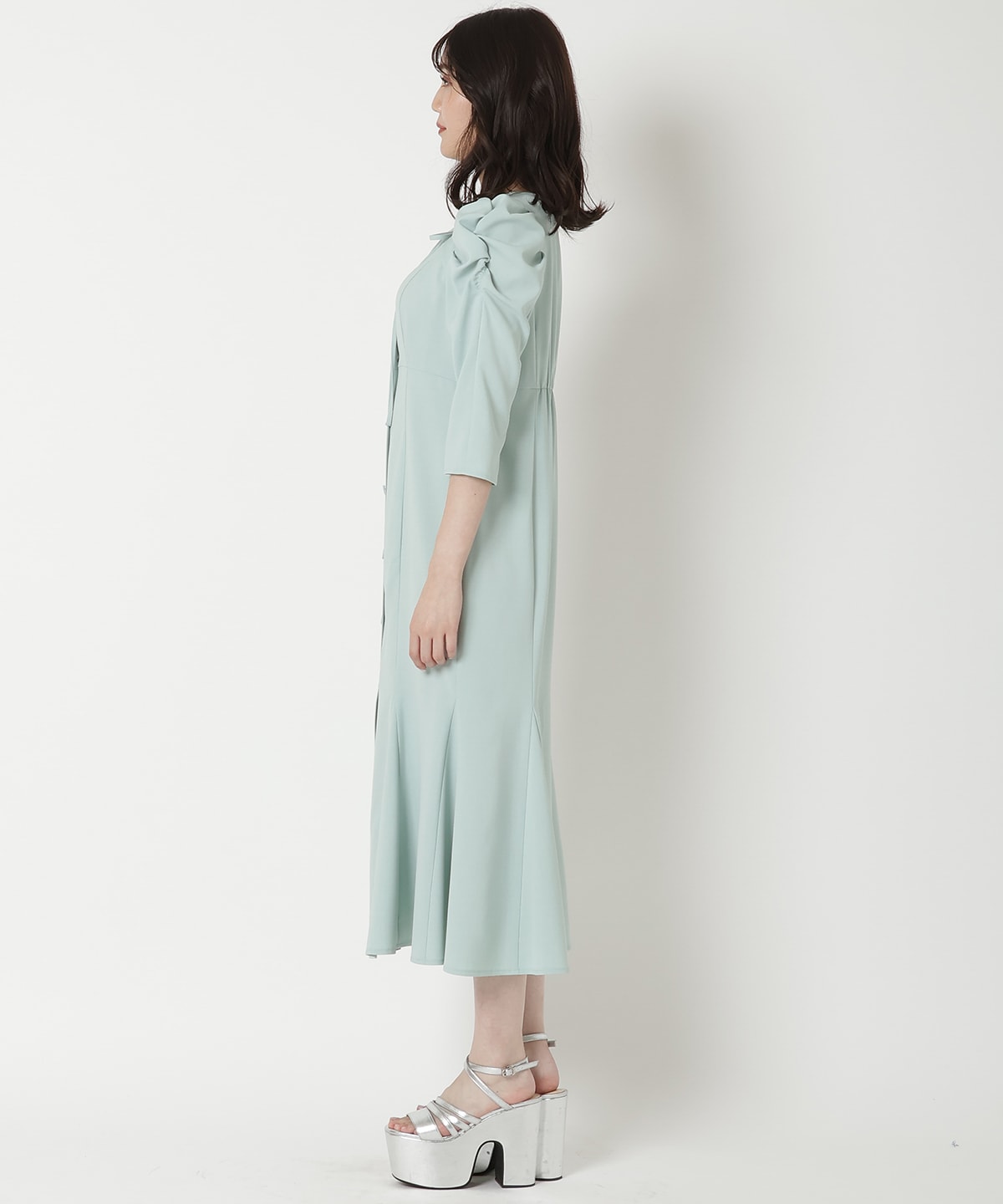 デコルテリボンあきマーメイドワンピース