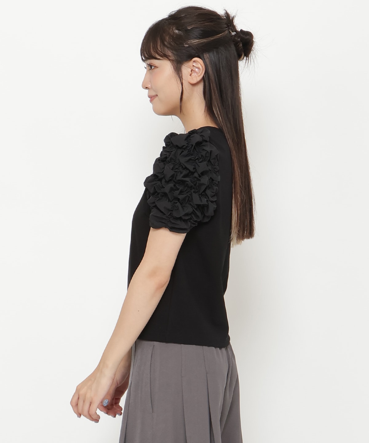 ボリュームデザインスリーブトップス