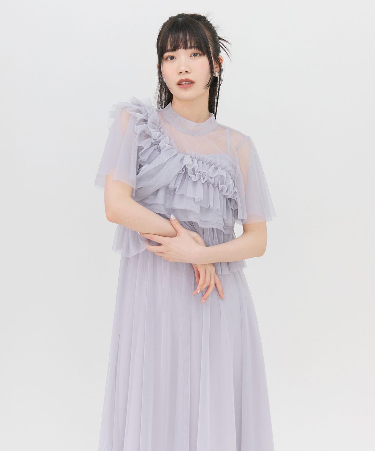 チュールフリルブラウス×キャミワンピースドレス