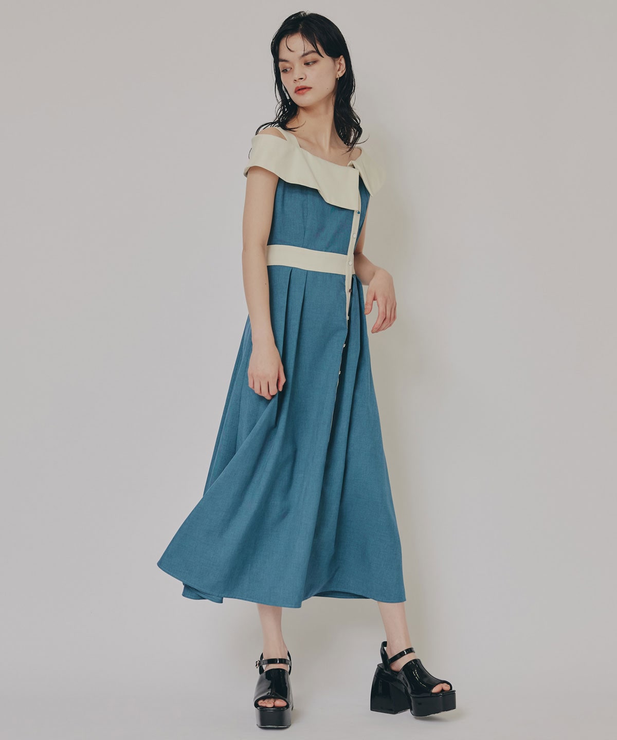 バイカラーアシメショルダーワンピース
