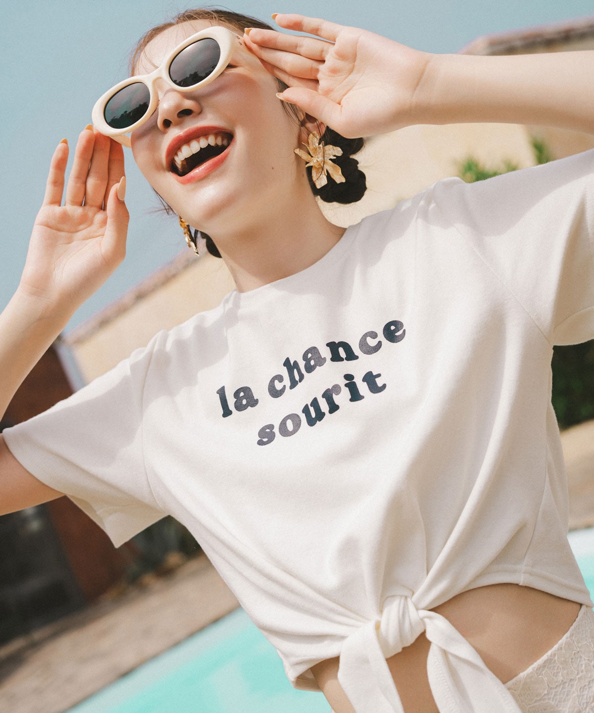 フロントリボンTシャツ