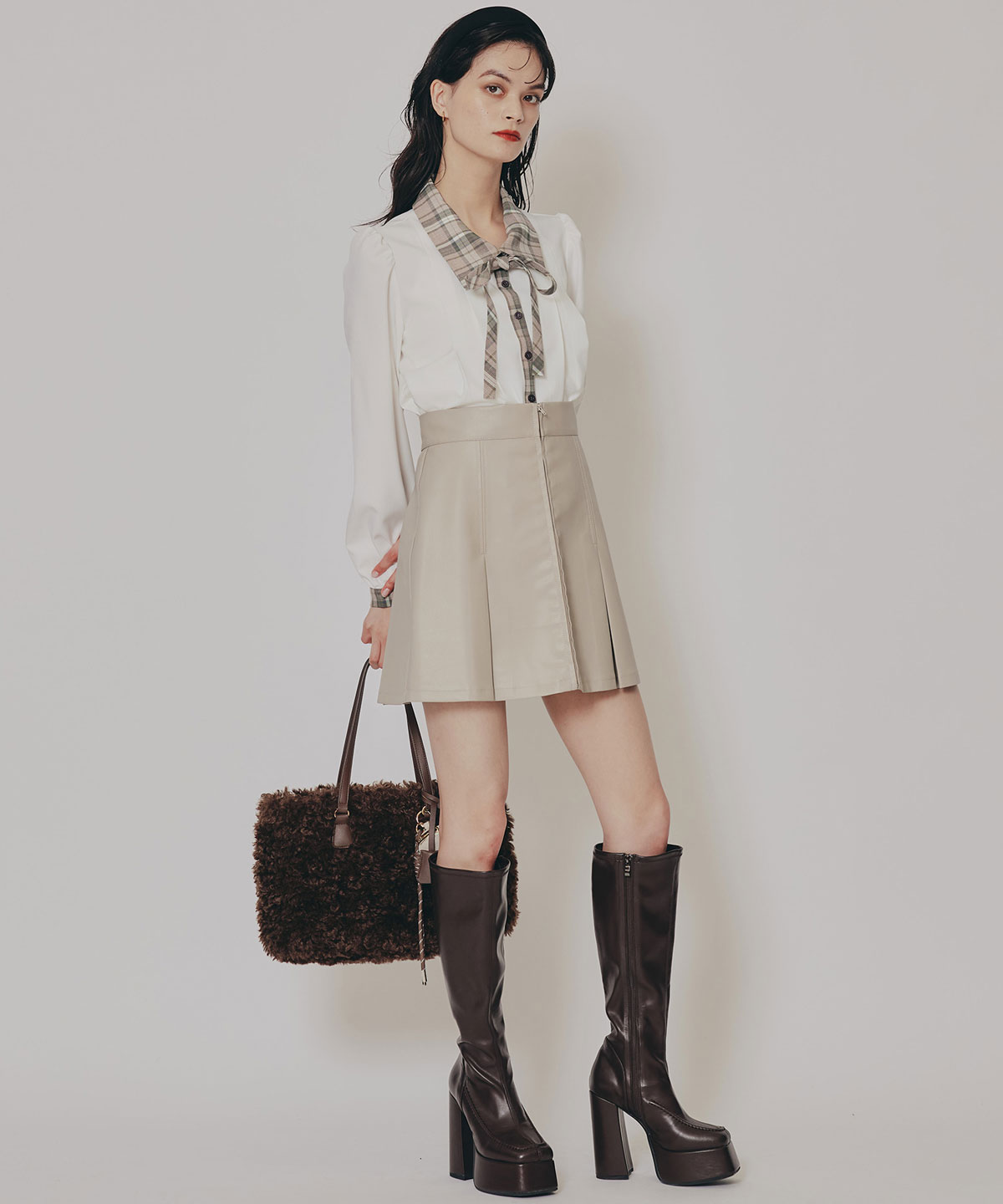 チェックバイカラーリボンタイブラウス