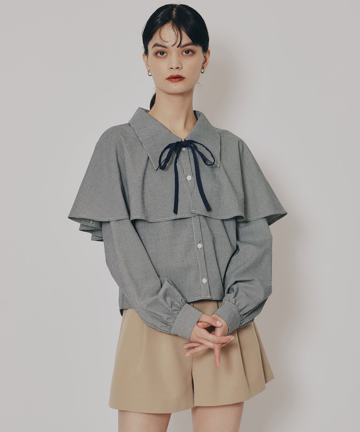 ケープライクグレンチェックリボンタイブラウス