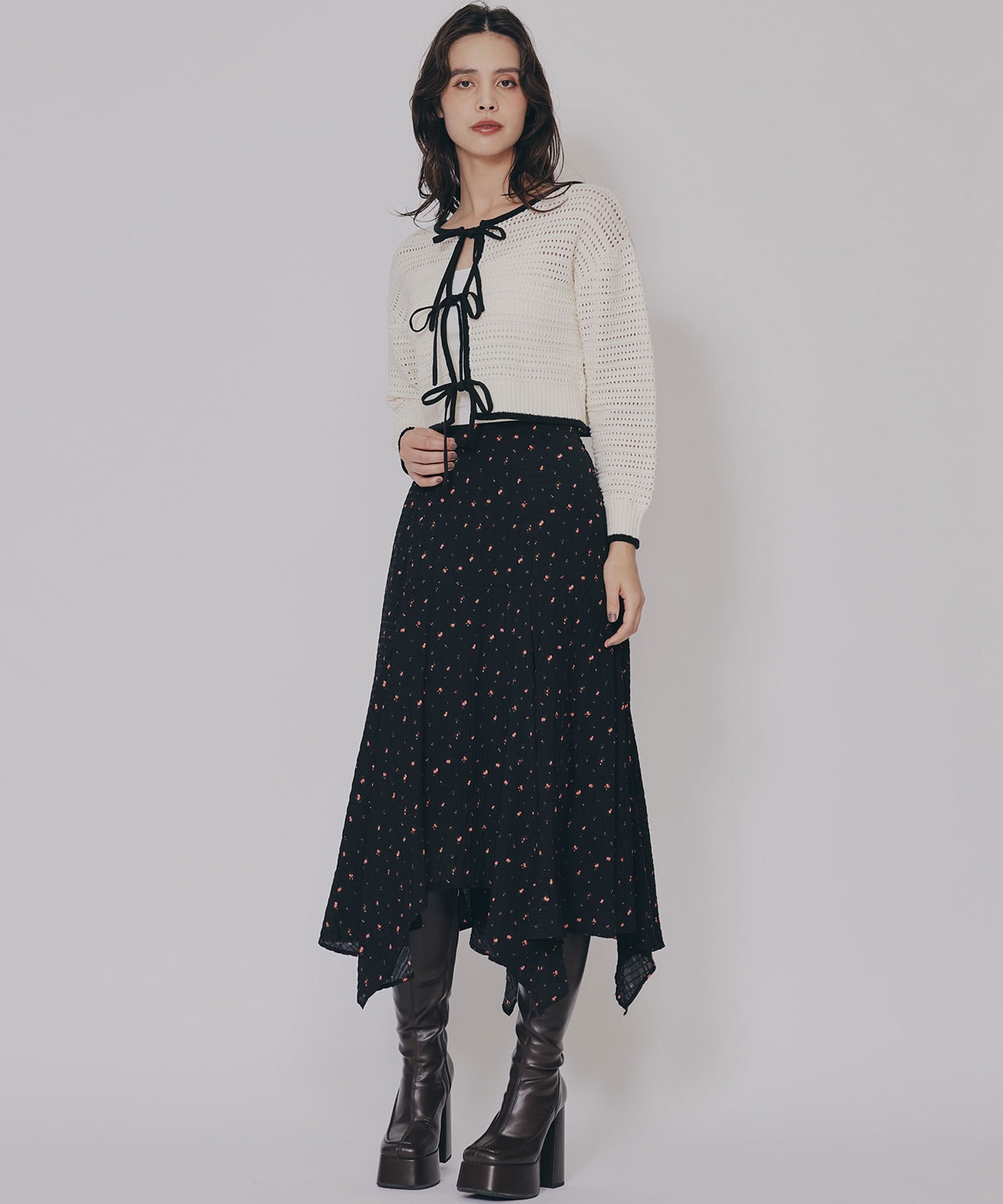 ミニフラワーイレヘムロングスカート