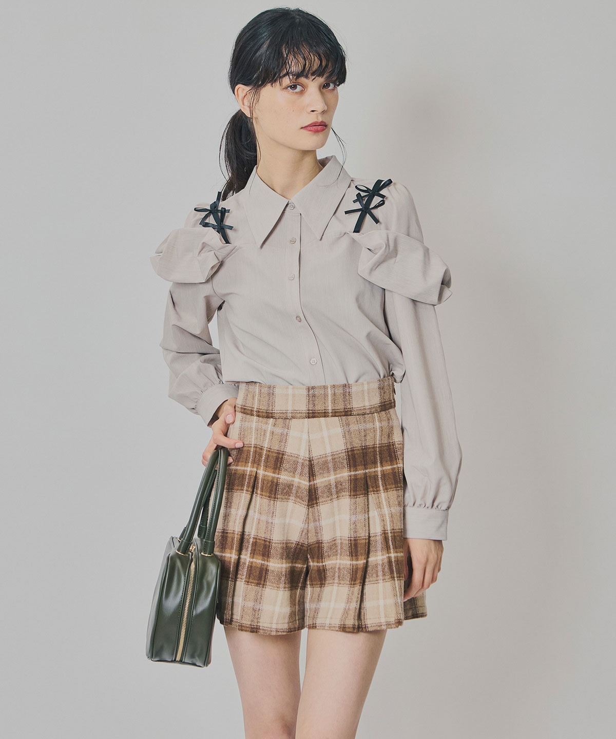 チェックタックショートパンツ