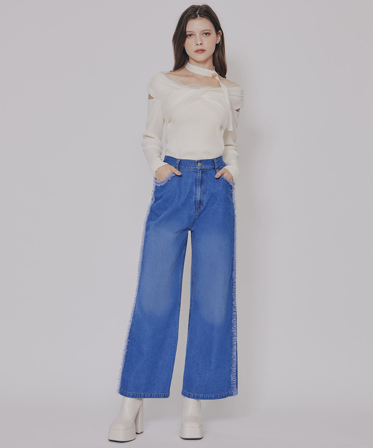 サイドチュールフリルストレートデニムパンツ