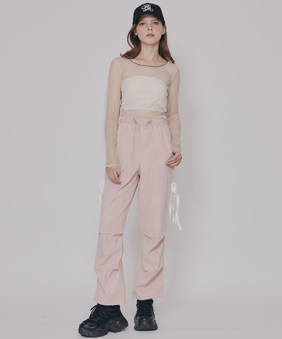 サイドリボンラインパラシュートパンツ