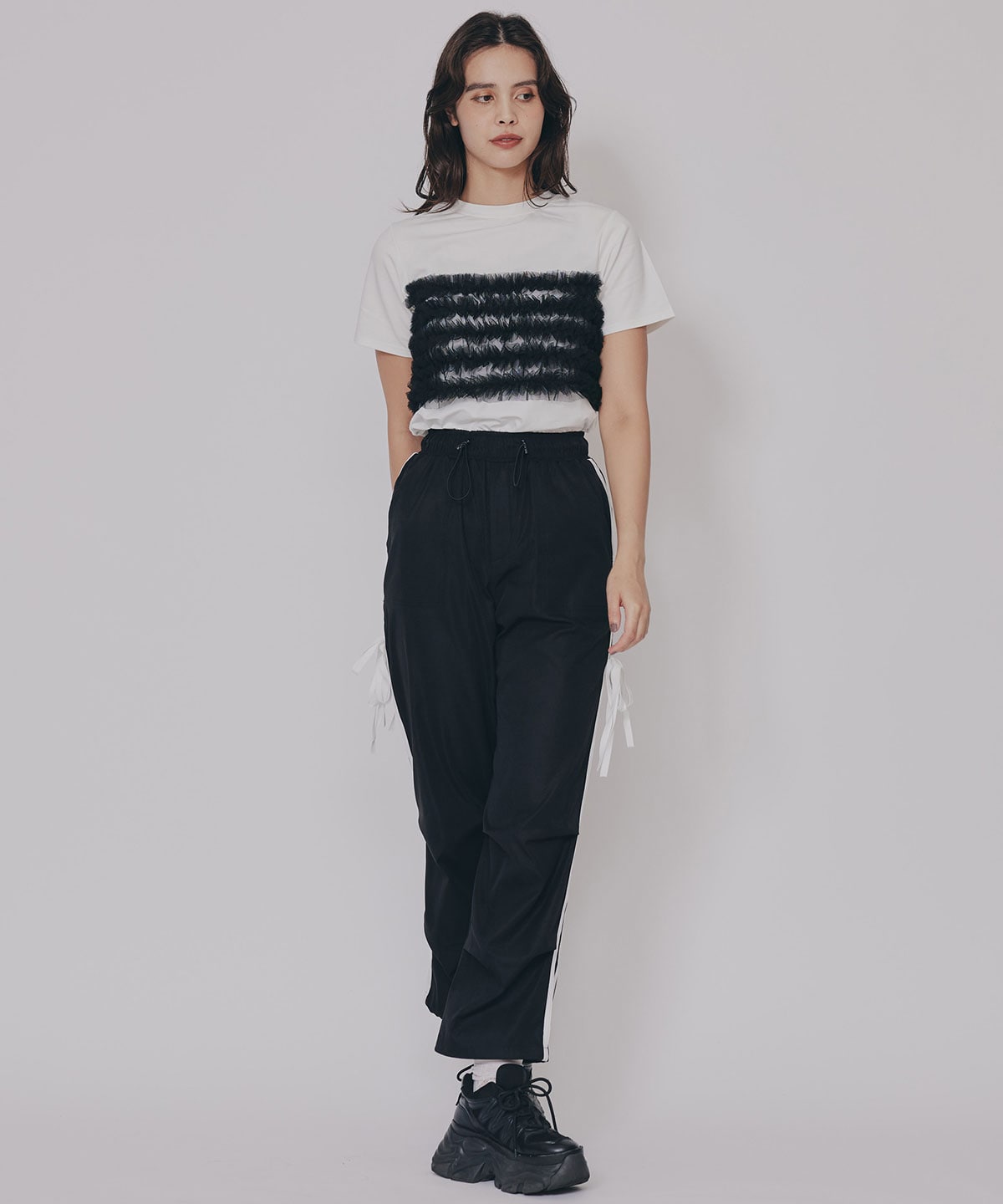 サイドリボンラインパラシュートパンツ