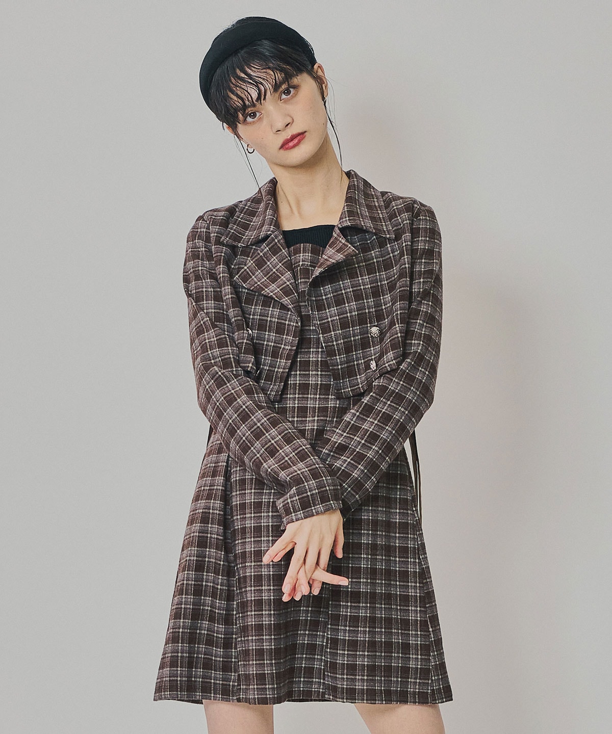 チェックショートジャケット×Wベルトワンピースセットアップ