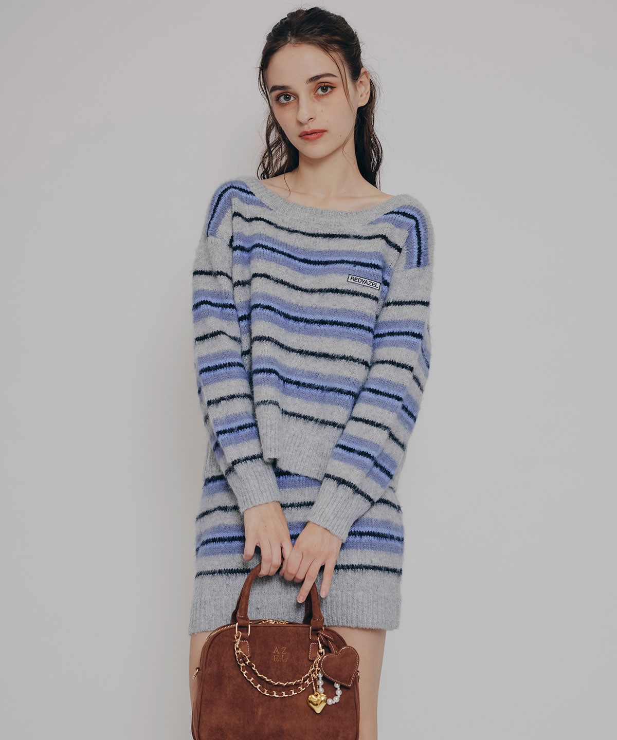 フラッフィニットボーダープルオーバー×タイトミニスカートセットアップ