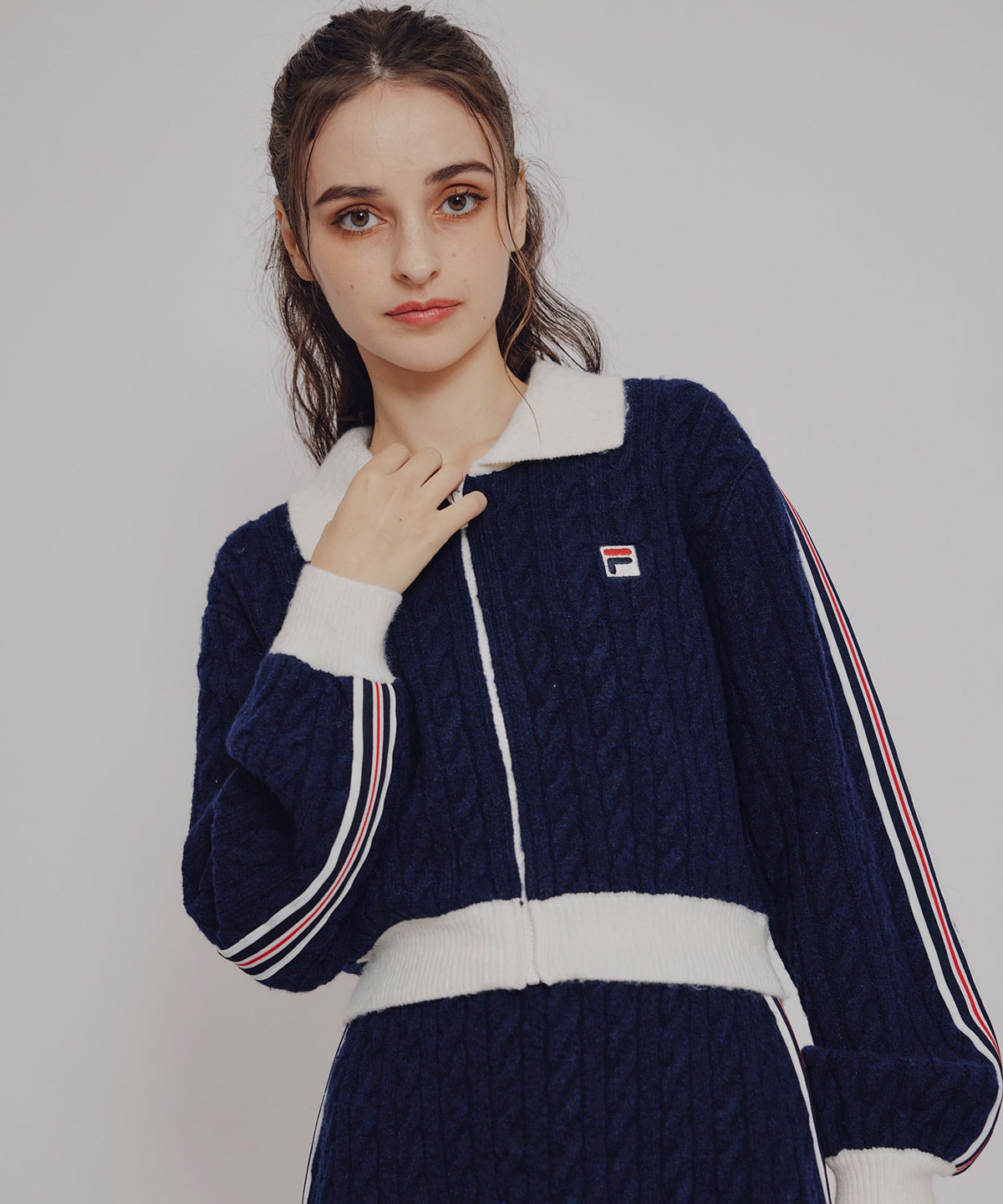 ［FILA×REDYAZEL］ケーブルニットトリコロールラインジャケット×タイトミニスカートセットアップ