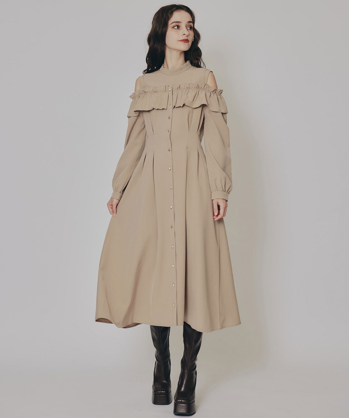 オープンショルダーフリルワンピース