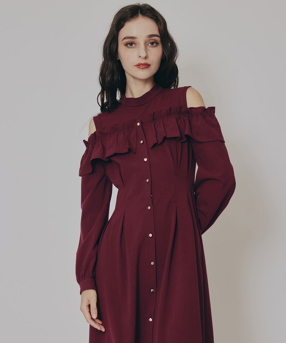 オープンショルダーフリルワンピース