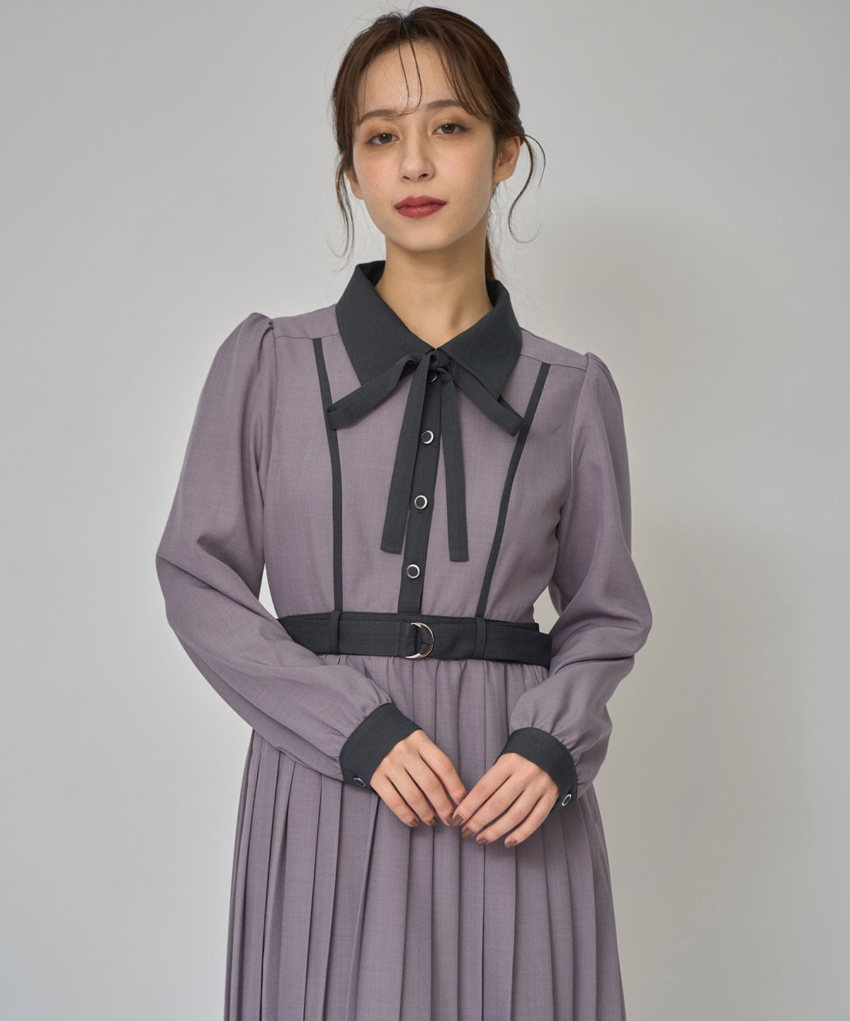 クラシカルバイカラーラインリボンタイプリーツロングワンピース