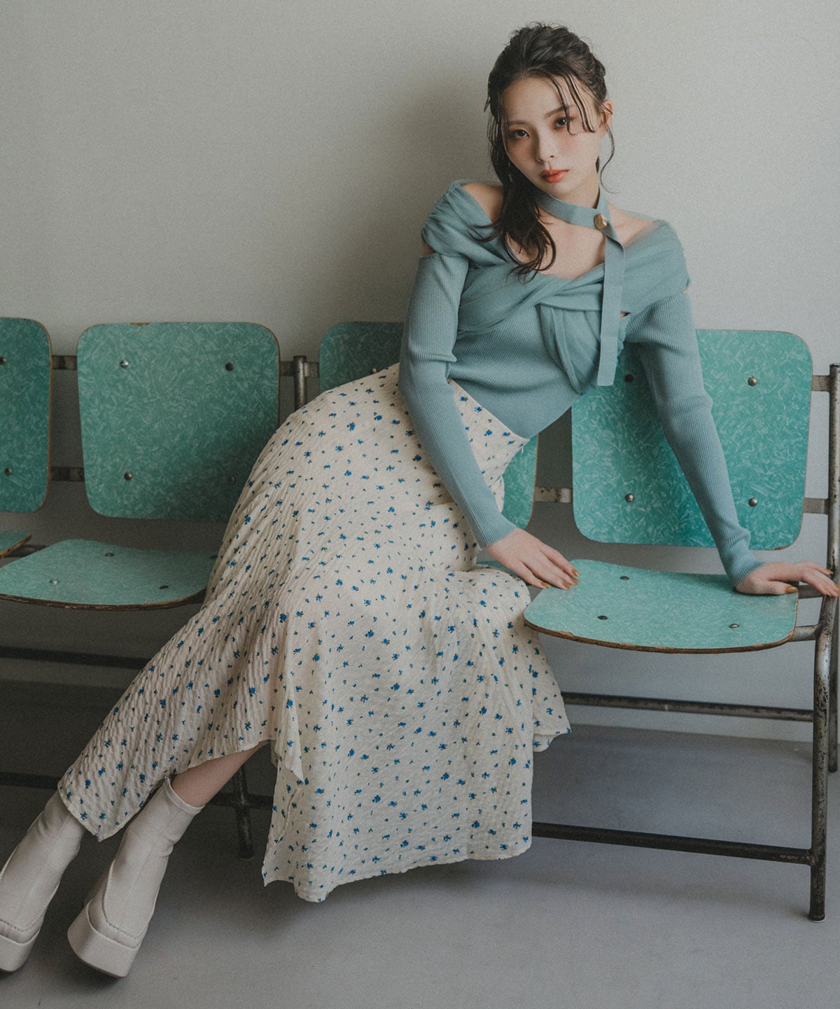 チョーカークロスチュールニットトップス