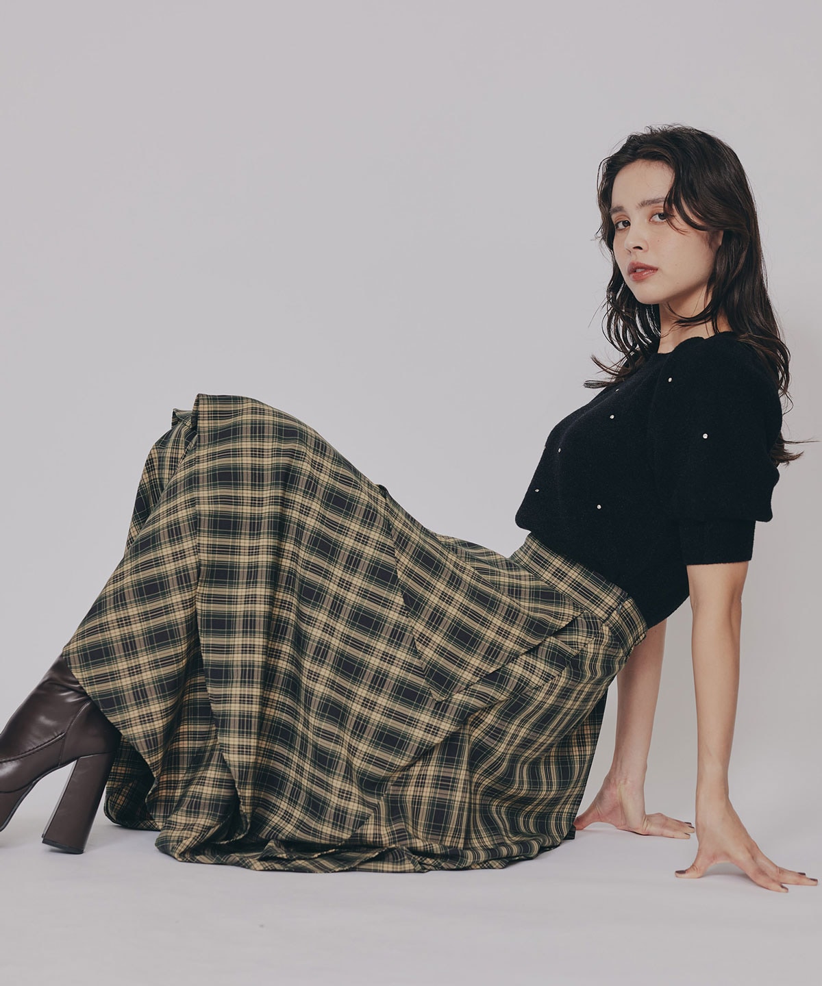 ビジューパフスリーブニットトップス