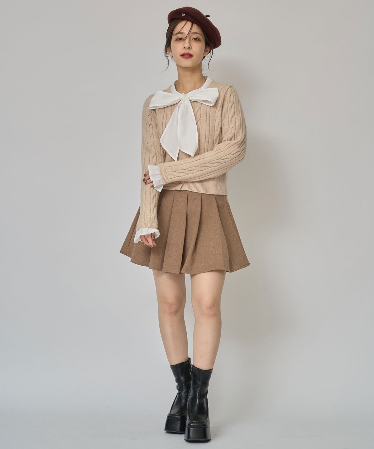 ボウタイケーブルニットプルオーバー