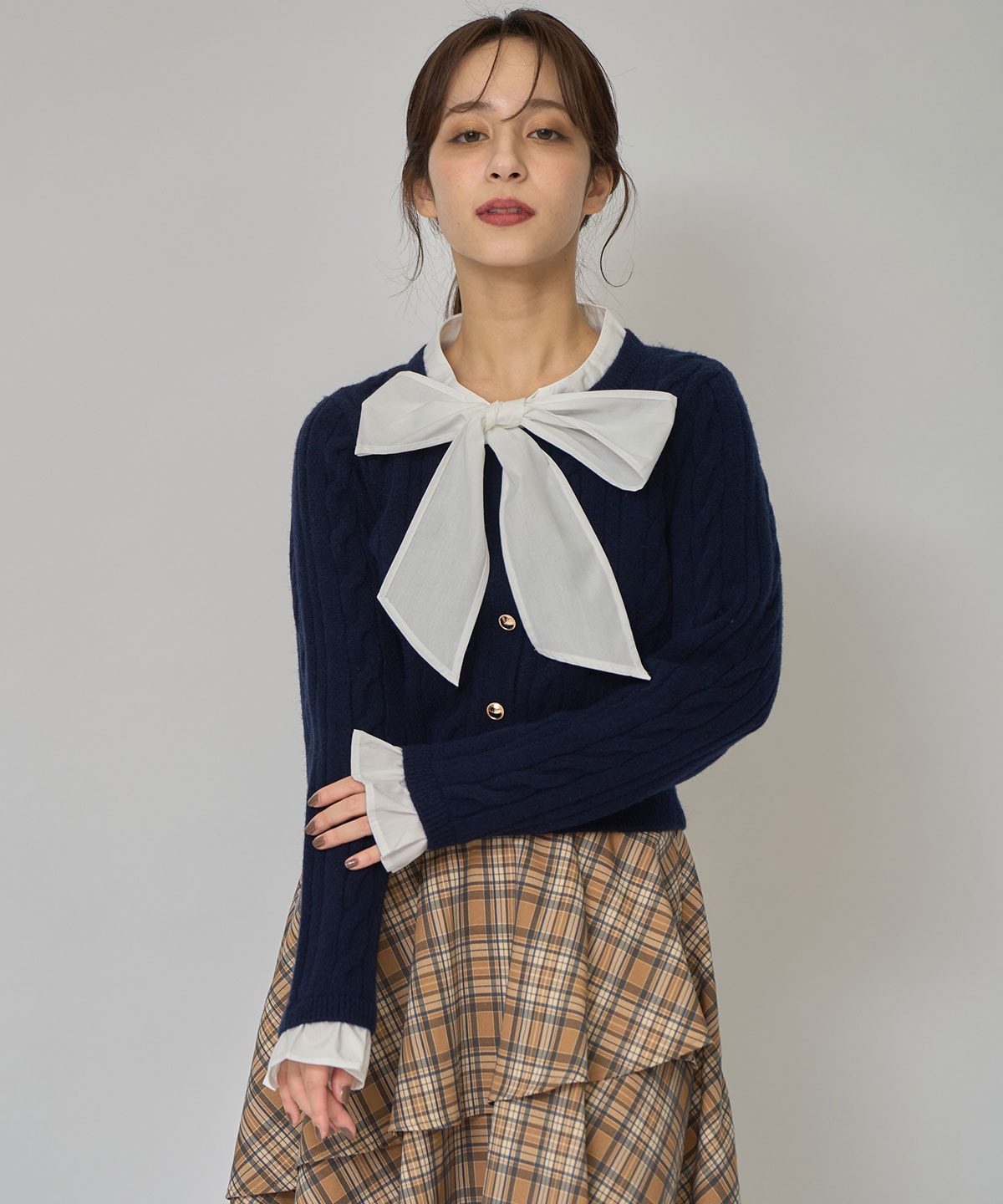 ボウタイケーブルニットプルオーバー