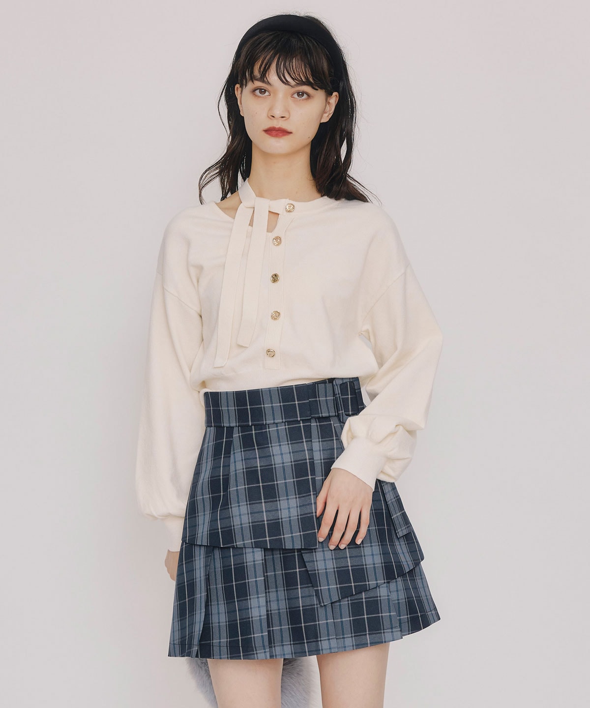 アシメカットデザインニットプルオーバー