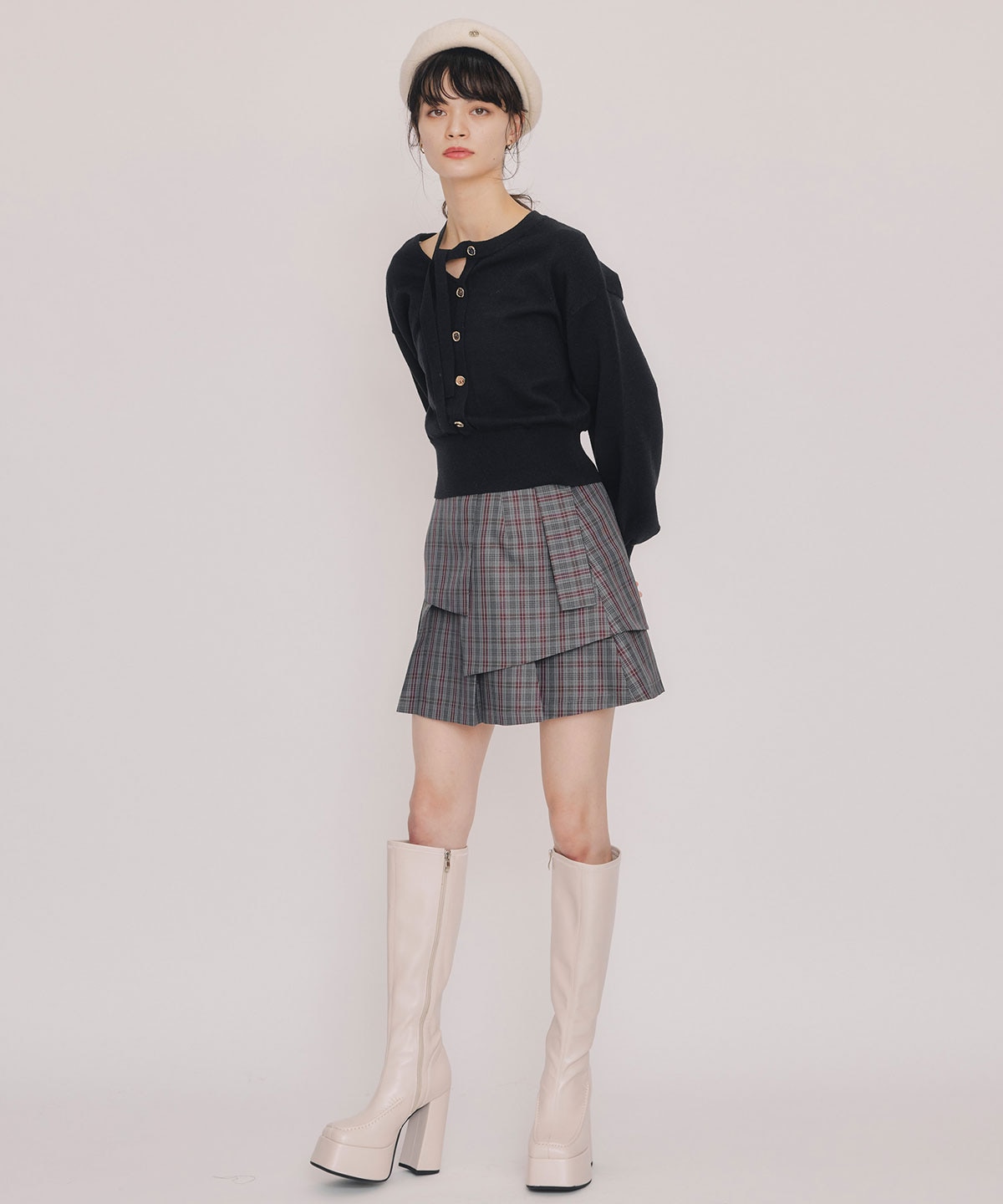 アシメカットデザインニットプルオーバー