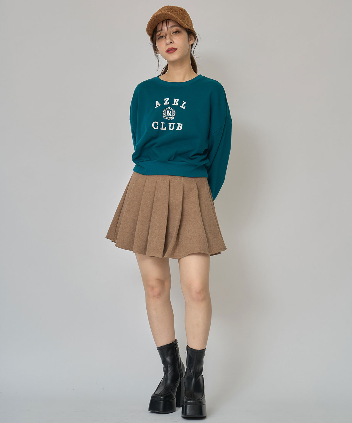 アゼルクラブカレッジロゴスウェットプルオーバー