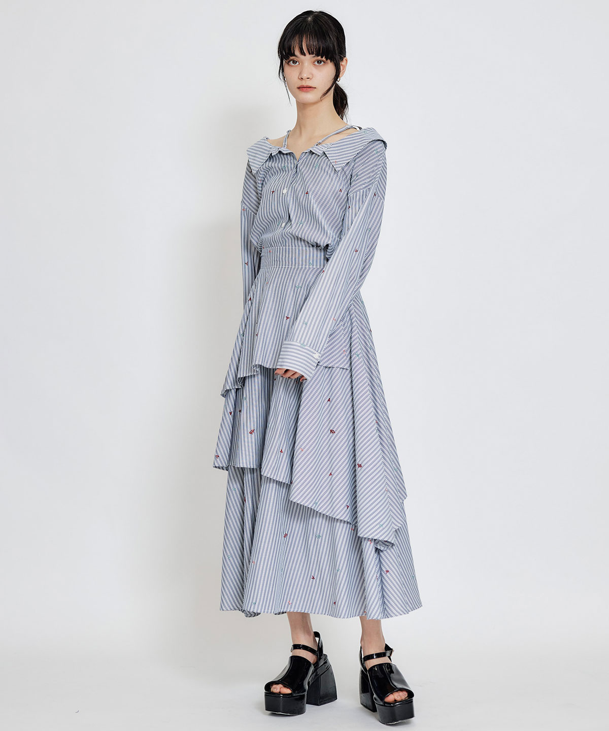 【セットアップ可能】REDYAZELアルファベットロゴ刺繍ティアードロングスカート