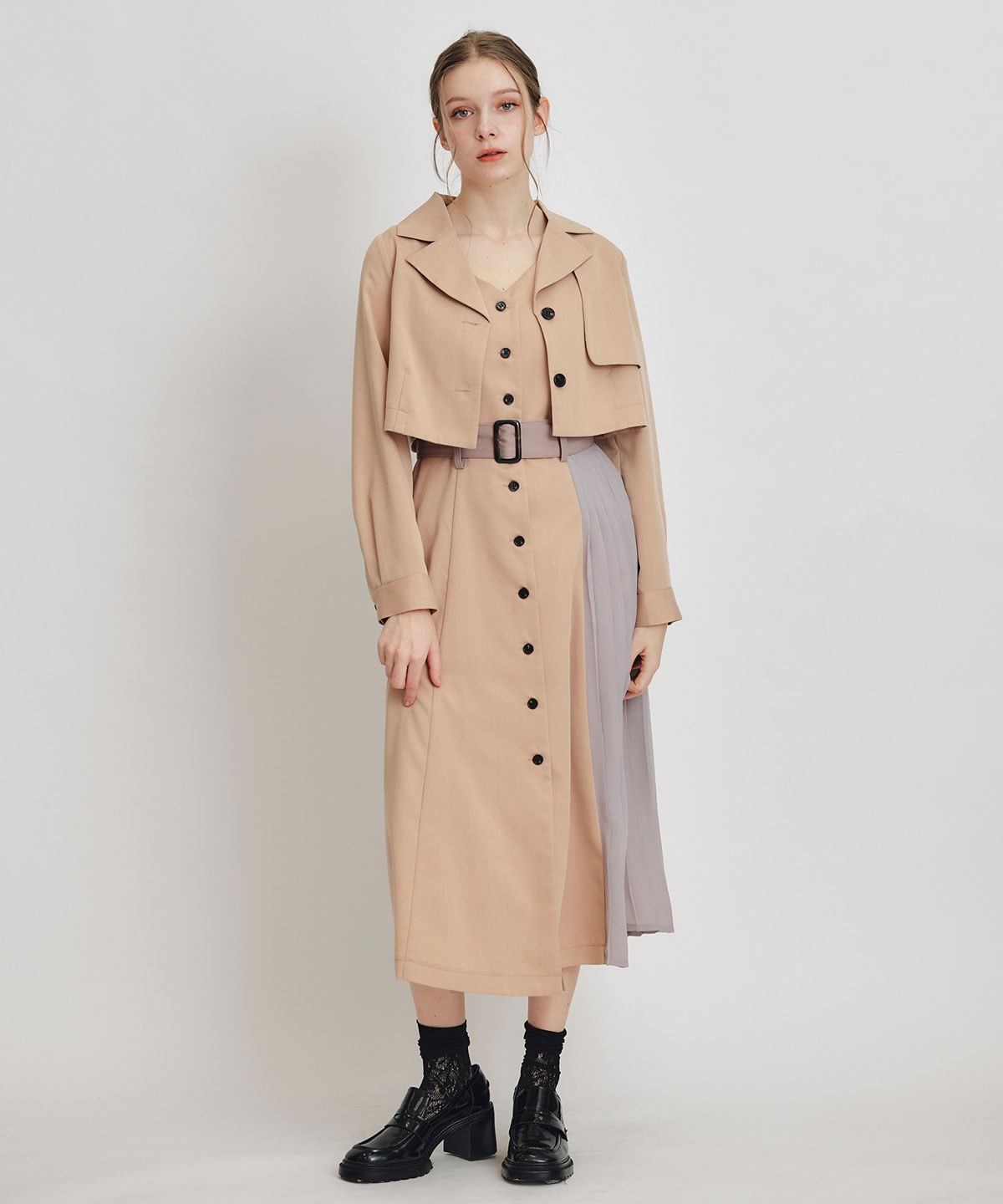 トレンチディティールショートシャツジャケット×バイカラープリーツフレアロングワンピースセットアップ