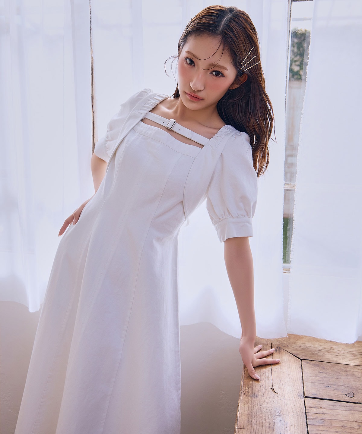 デコルテベルトデニムフレアロングワンピース