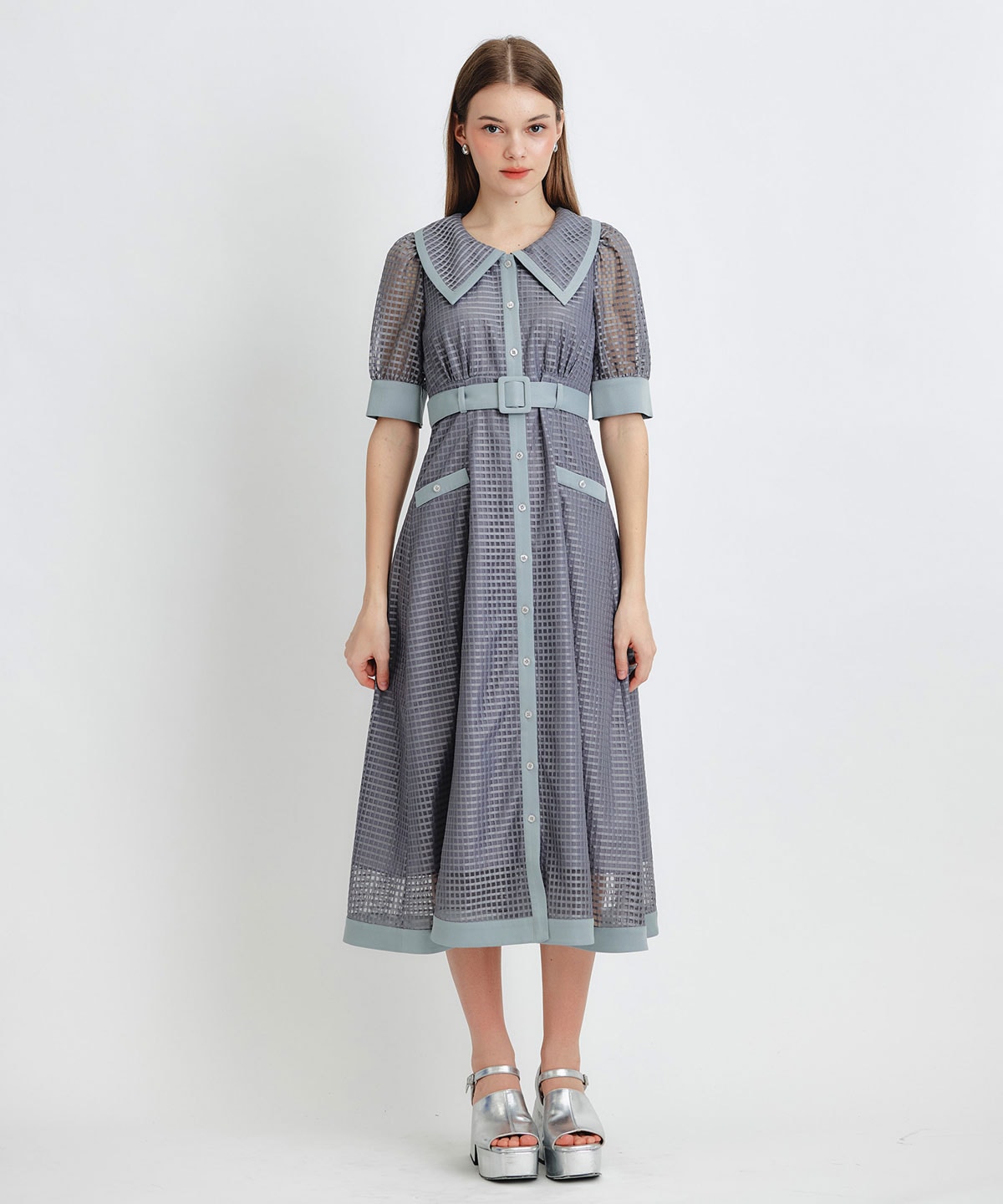 シアーチェックビッグカラーフレアロングワンピース