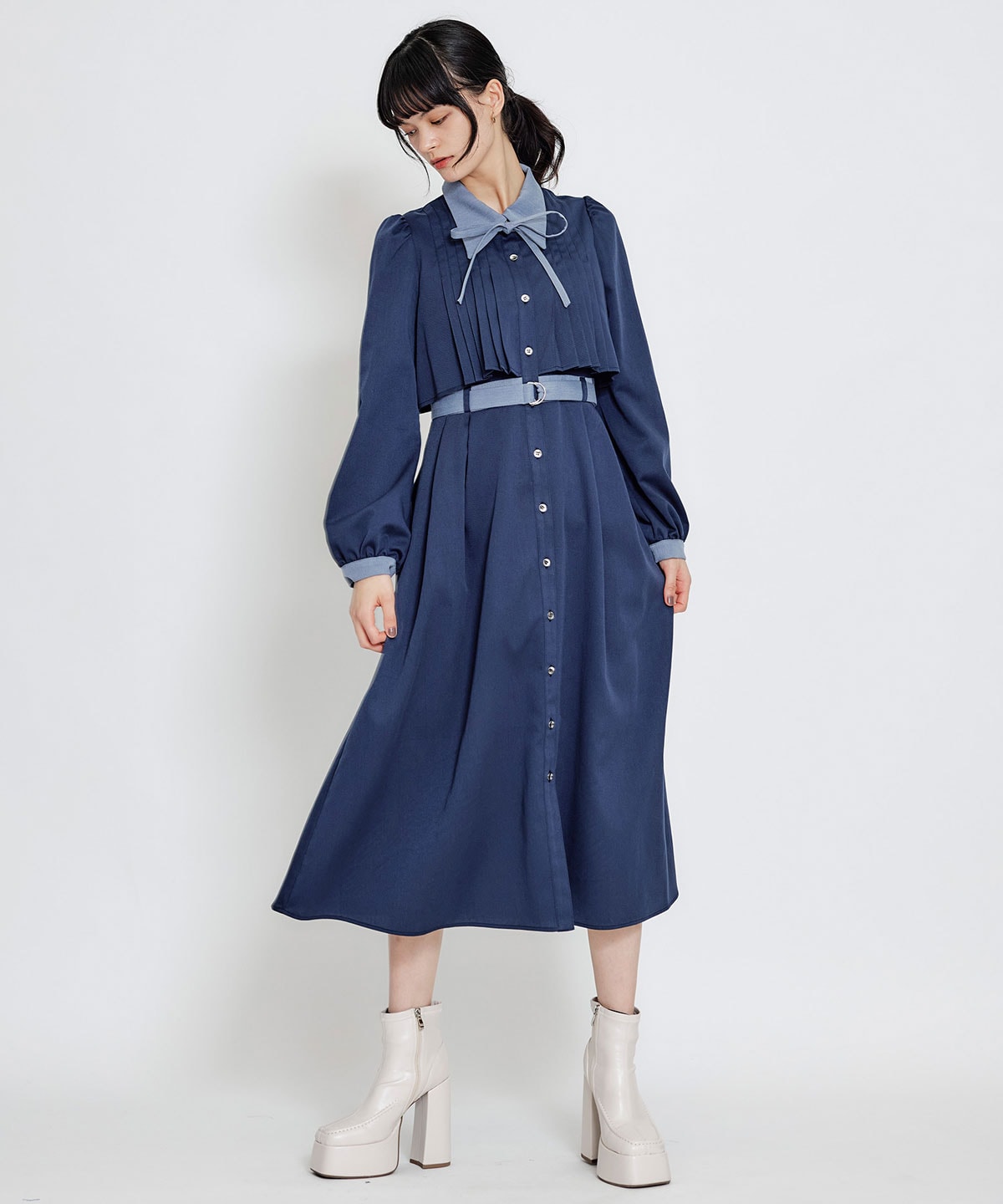 フロントプリーツリボンタイフレアロングワンピース