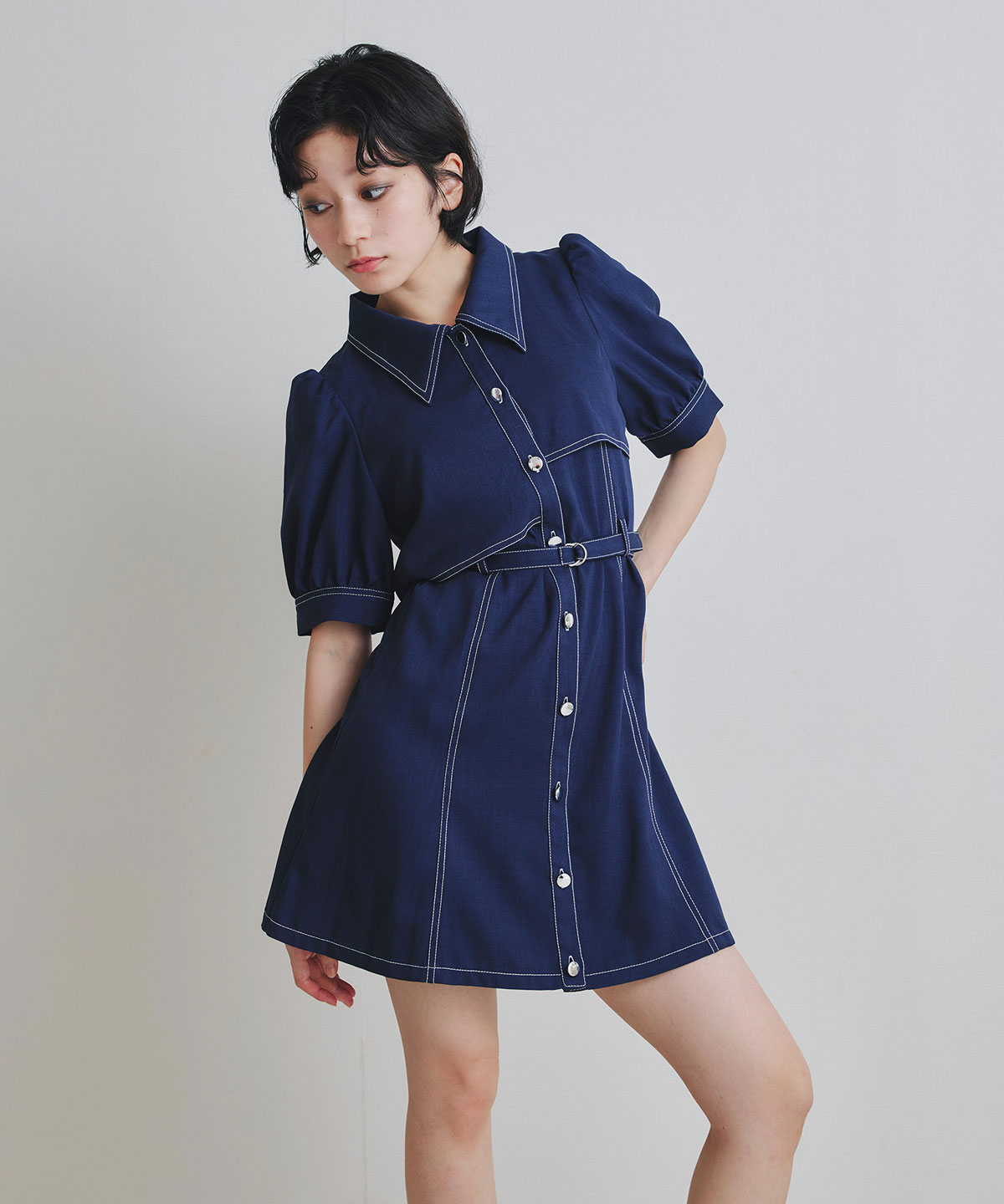 ステッチバイカラーレイヤードフレアミニワンピース