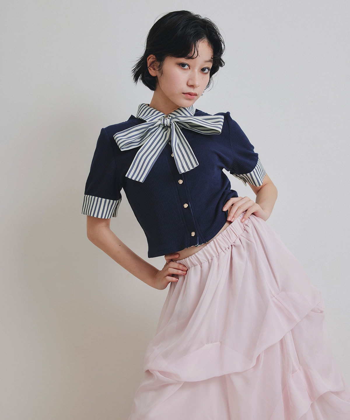 ストライプリボンタイレイヤードニットトップス