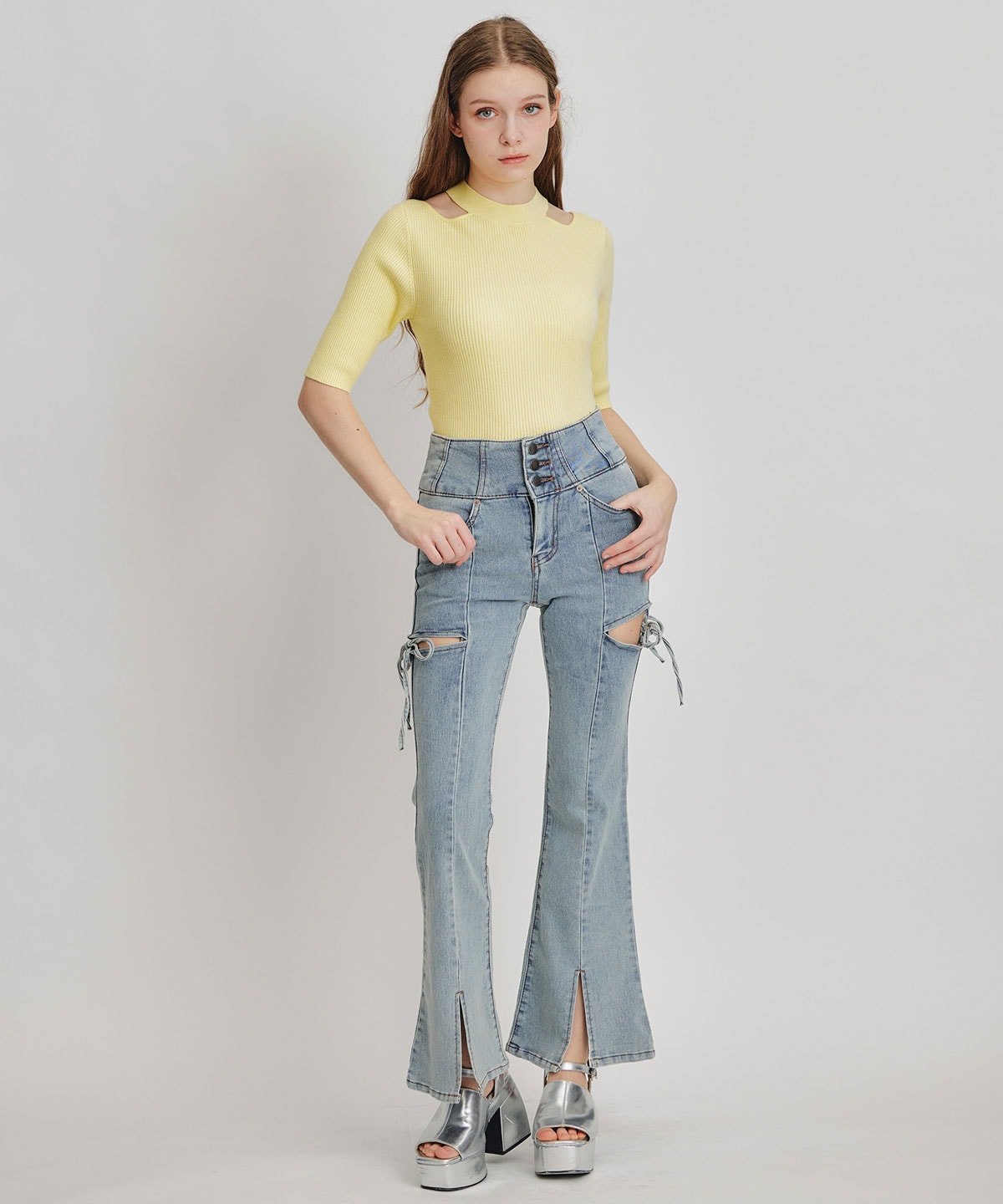 カットアウトハーフスリーブニットプルオーバー