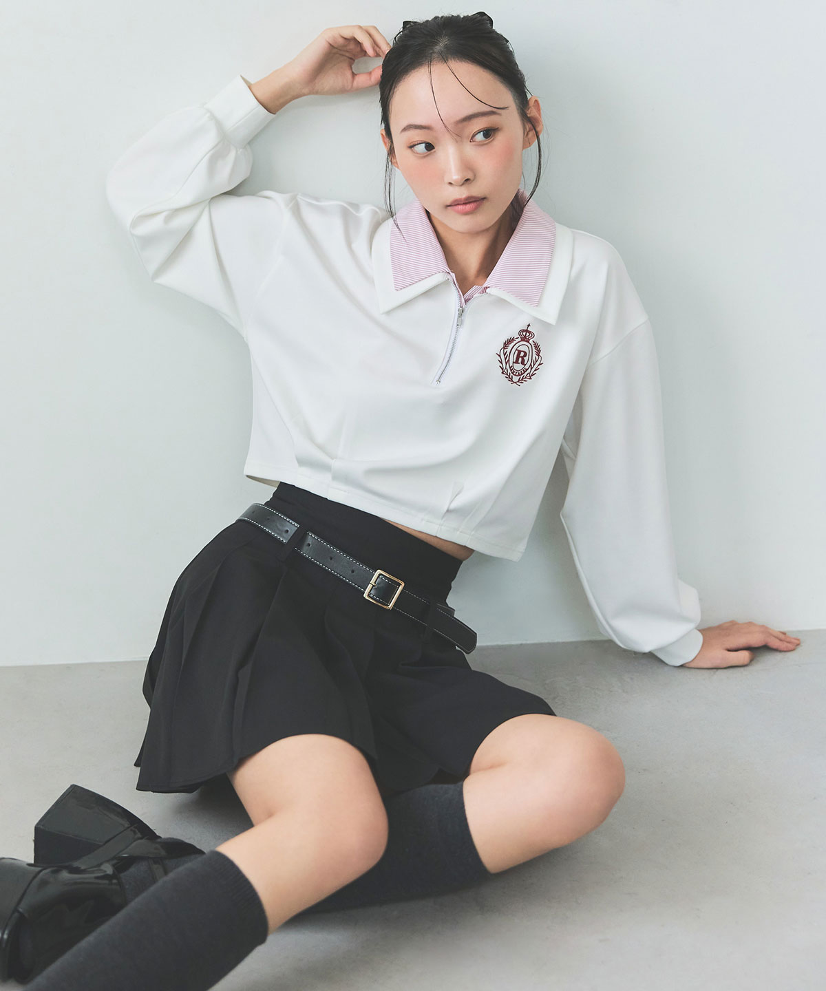 エンブレムダブルカラーカットプルオーバー