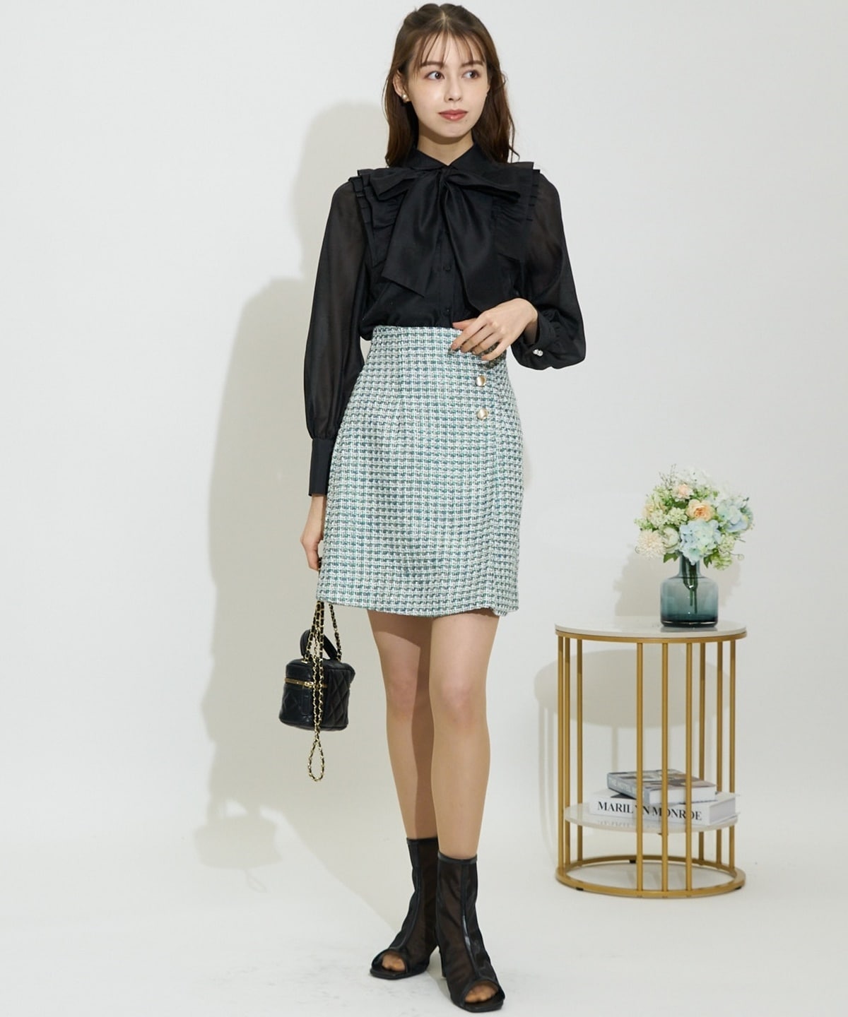 金ボタンミックスツイードミニスカート