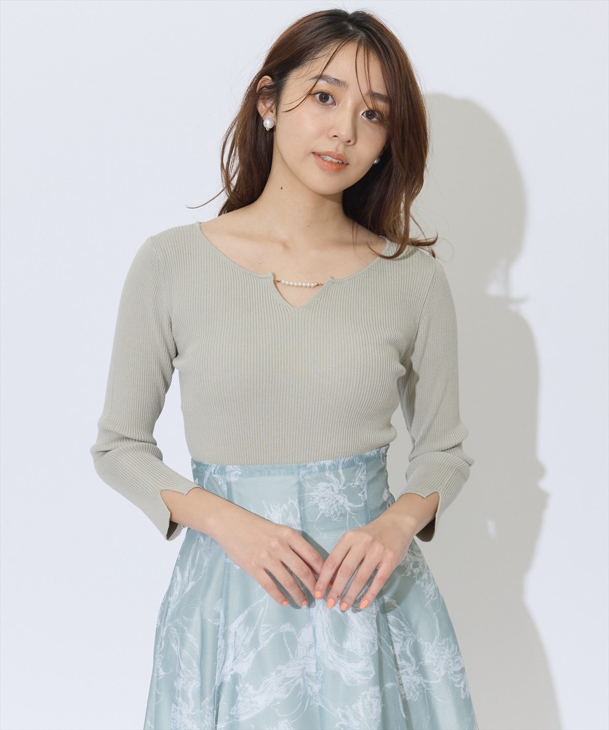 パールキーネックニットプルオーバー