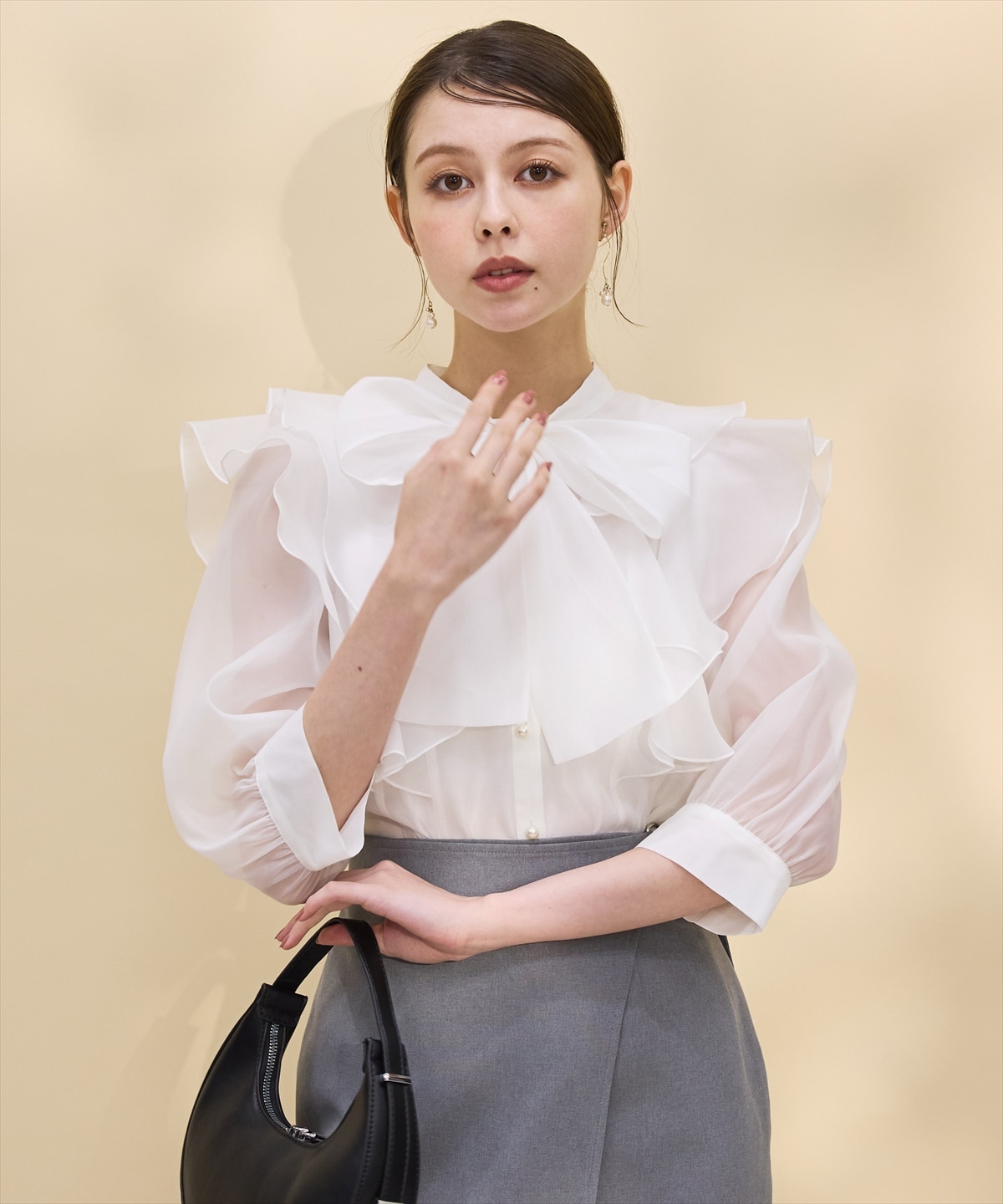 七分袖ボウタイブラウス