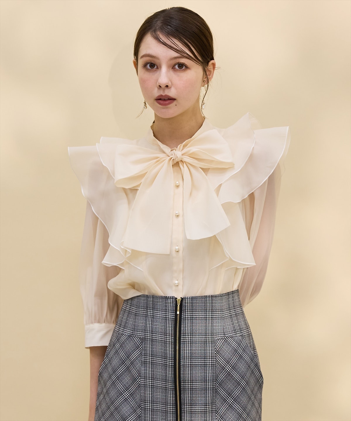 七分袖ボウタイブラウス