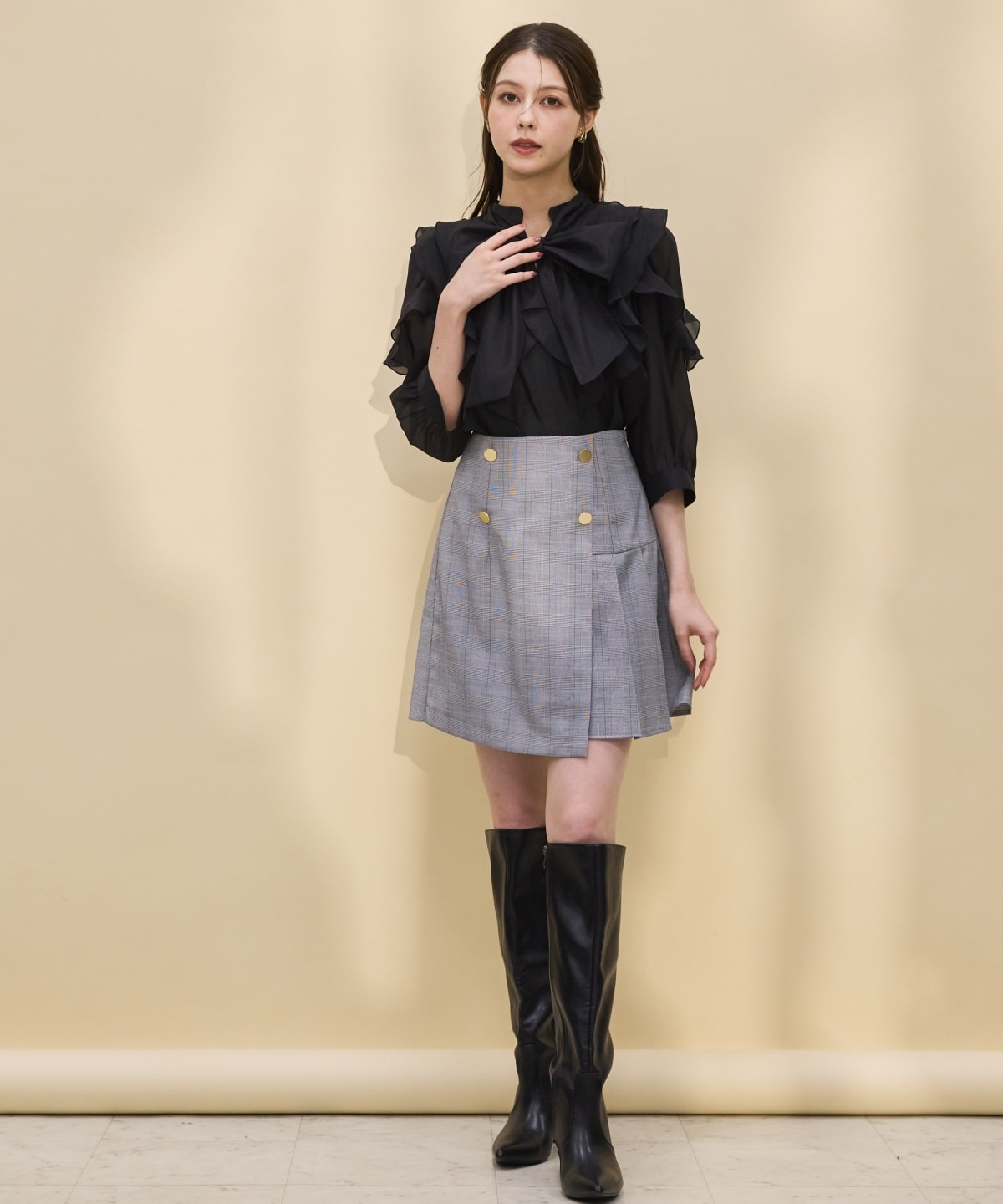 金ボタンアシメプリーツスカート