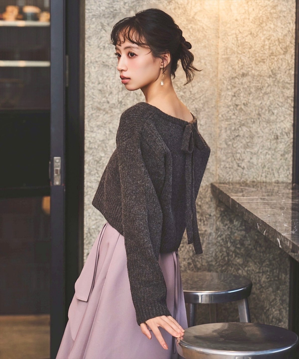 バックリボンニットプルオーバー