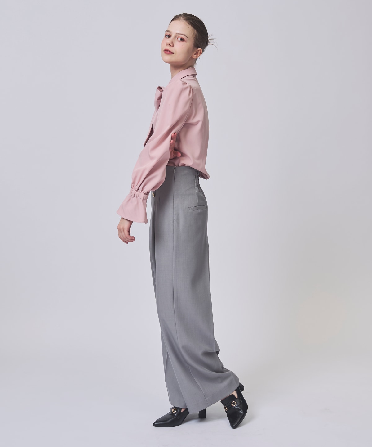 【1/30(Fri)発売開始】フレア袖ボウタイリボンブラウス