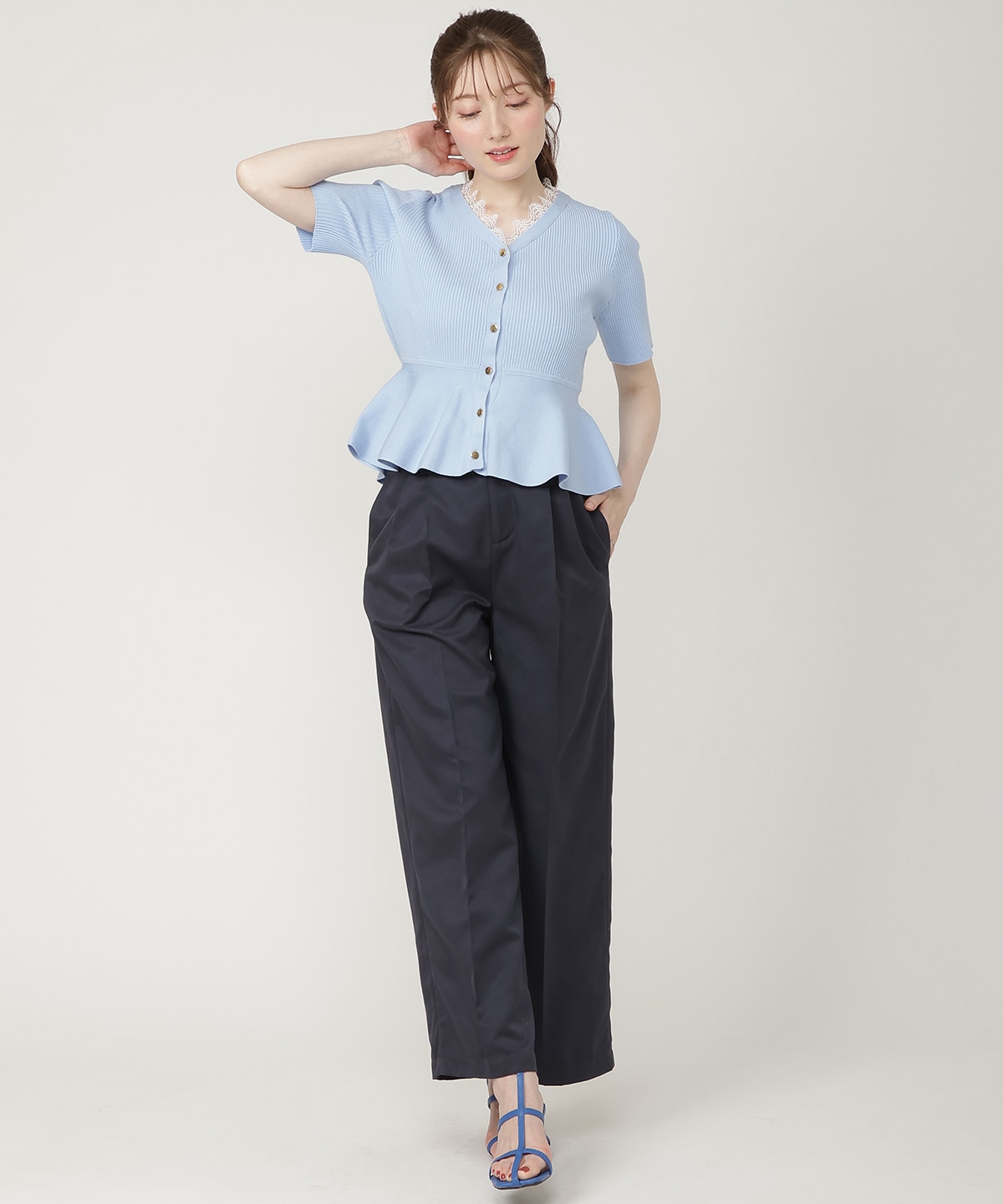 ワイドチノパンツ