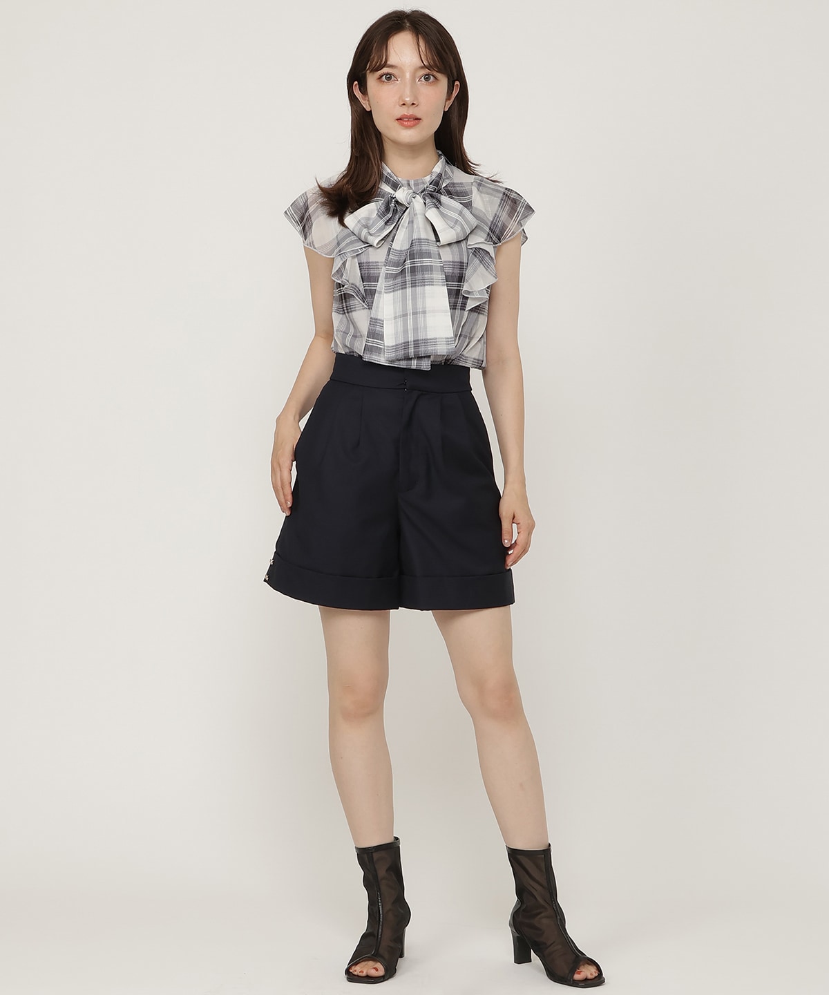 ロールアップショートパンツ