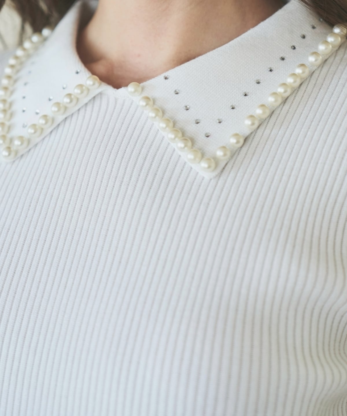 ビジューパールトリミングリブニット