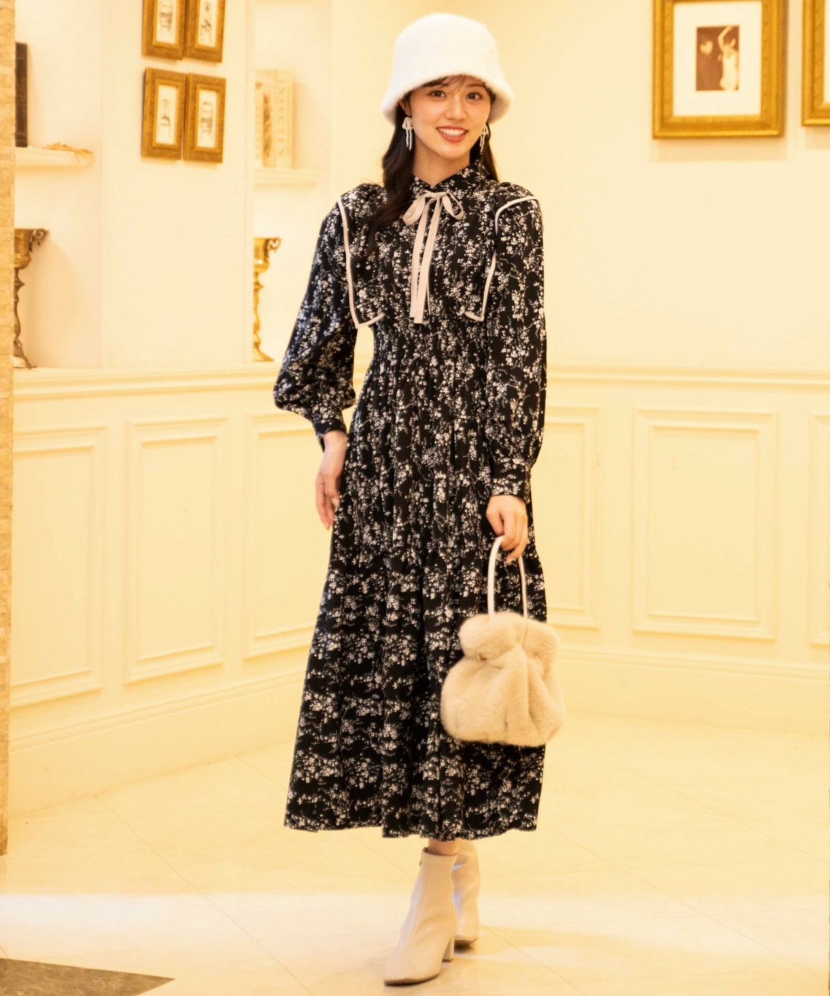 ティアード切り替えパイピングフリルワンピース